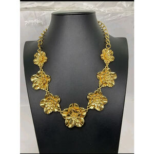 Kate Spade New York Goldtone Flower Statement Necklace | NWOT | 17"